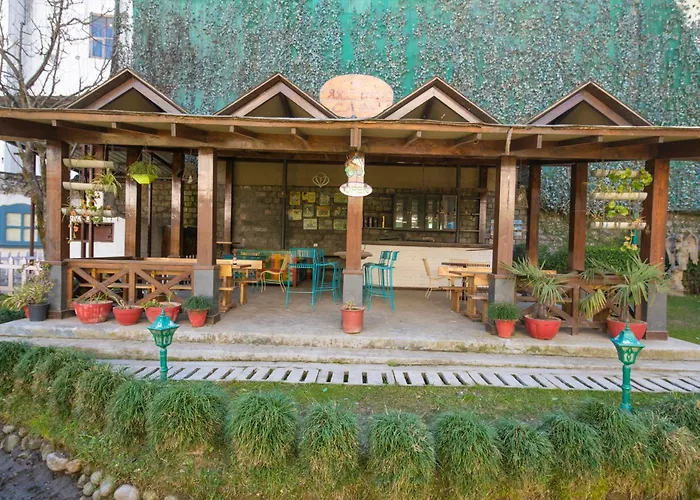 Rock Manali By Vivaan Hotel